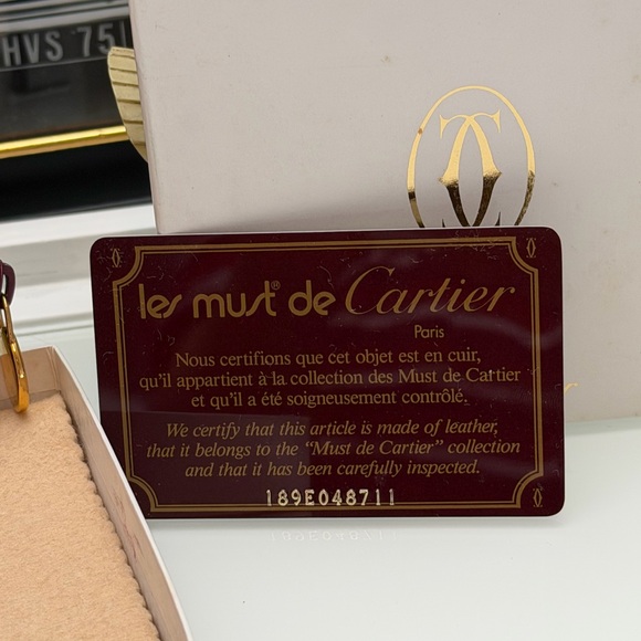 Authentic Cartier Burgundy Leather Coin Pouch with the box and authenticity card - Picture 4 of 8